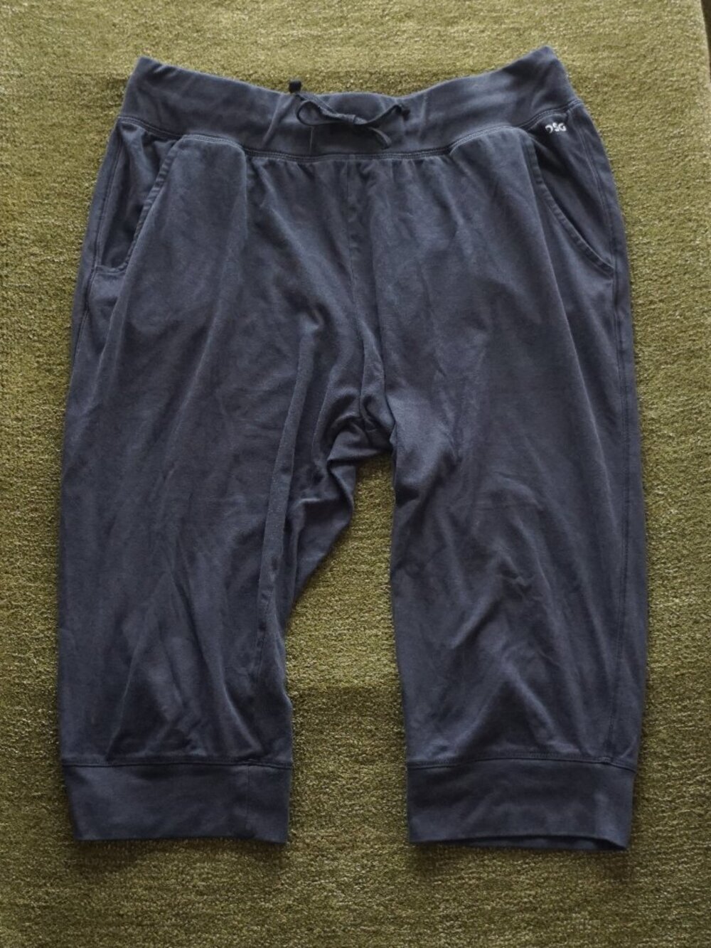 DSG Black Harem Yoga Capri Pants 🖤